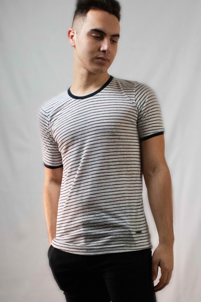Shortsleeve t-shirt with stripes