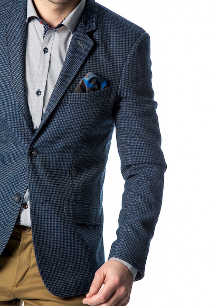 Blue blazer in patterned fabric