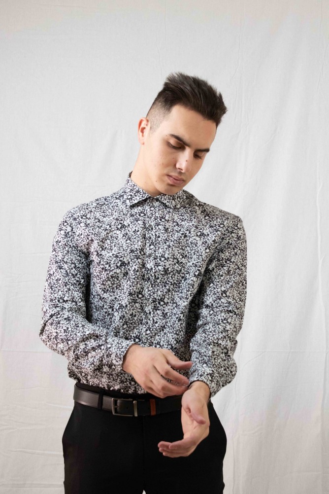 Longsleeve shirt with floral print